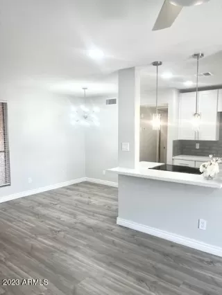 Photo #6: 6641994 Listing 