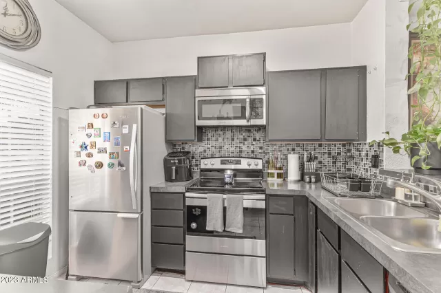 MLS: 6642125 Condo For Sale