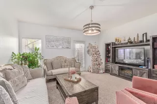 Photo #5: 6642125 Listing 