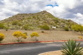 Photo #5: 6642160 Listing