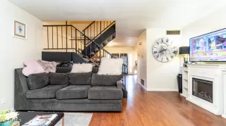 Photo #2: 6642194 Listing 