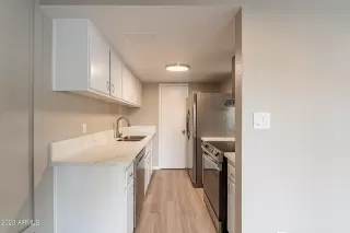 Photo #2: 6642243 Listing