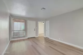 Photo #5: 6642312 Listing 