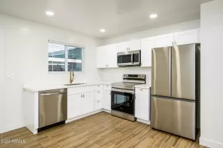 Photo #2: 6642342 Listing