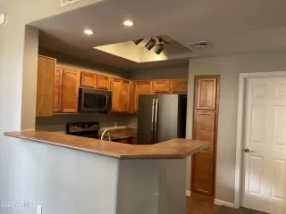 Photo #3: 6642365 Listing