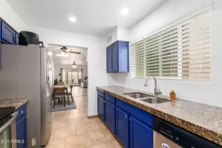 Photo #6: 6642418 Listing 