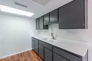 Photo #6: 6642573 Listing 