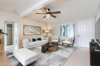 Photo #2: 6642650 Listing