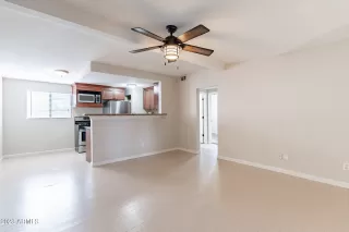 Photo #3: 6642650 Listing