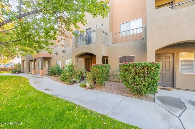 MLS: 6642657 Condo For Sale