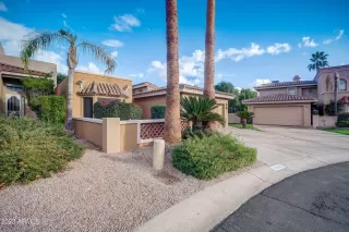 Photo #2: 6642889 Listing