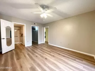 Photo #2: 6642908 Listing