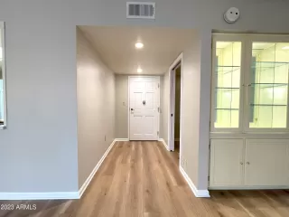 Photo #6: 6642908 Listing