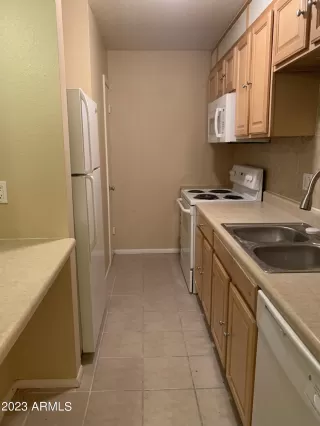 Photo #3: 6642911 Listing 