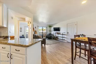 Photo #5: 6642940 Listing 
