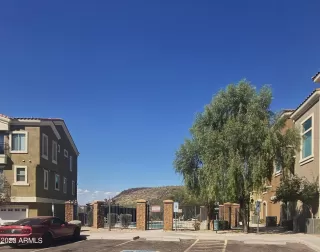 Photo #3: 6643319 Listing