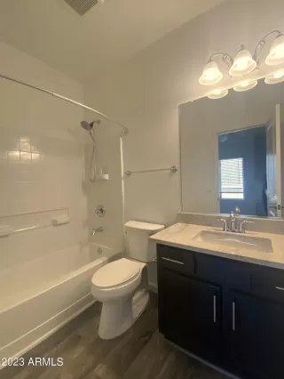 Photo #6: 6643319 Listing