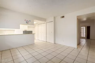 Photo #3: 6643380 Listing