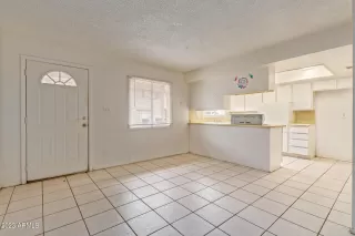 Photo #4: 6643380 Listing