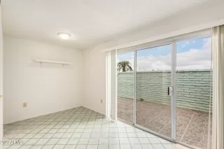 Photo #5: 6643381 Listing