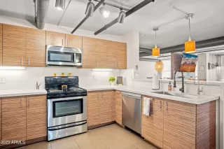 Photo #1: 6643388 Listing