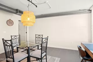 Photo #6: 6643388 Listing