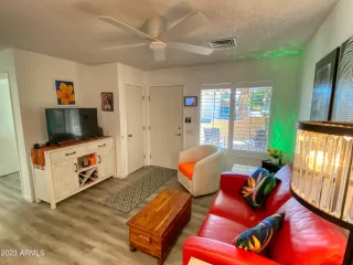 Photo #5: 6643429 Listing 