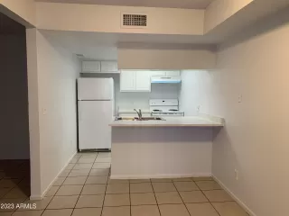 Photo #2: 6643781 Listing