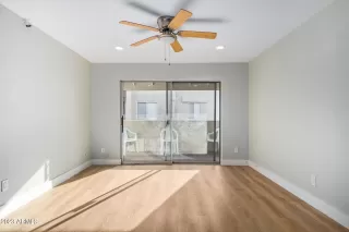 Photo #6: 6643823 Listing