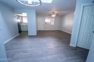 Photo #5: 6644228 Listing