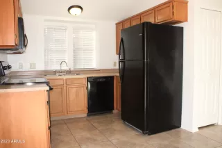 Photo #2: 6644447 Listing