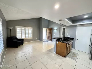 Photo #4: 6644510 Listing