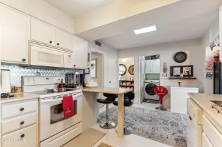 Photo #5: 6644760 Listing 