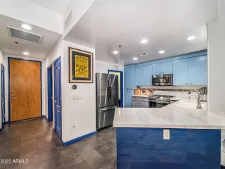 Photo #4: 6644780 Listing