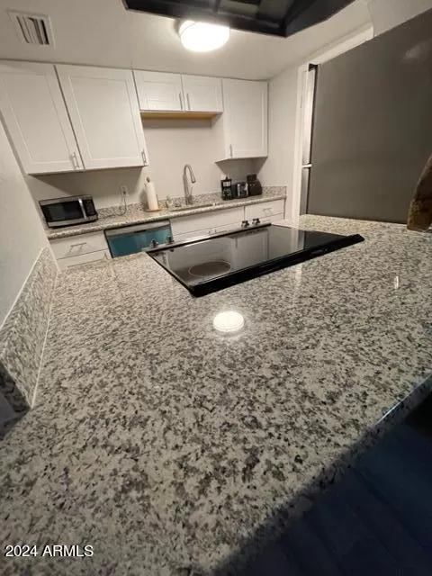 MLS: 6644794 Condo For Sale
