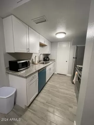 Photo #5: 6644794 Listing 