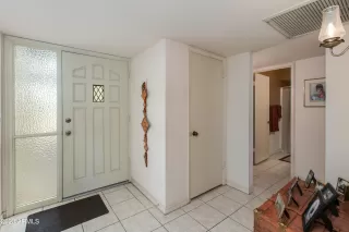 Photo #3: 6644795 Listing