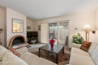 Photo #4: 6644795 Listing