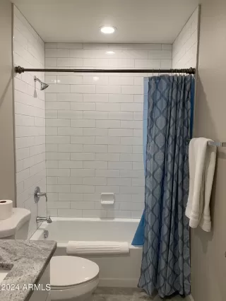 Photo #6: 6644836 Listing 