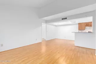 Photo #3: 6644974 Listing