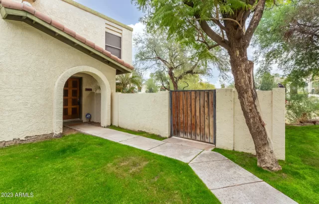 MLS: 6644983 Condo For Sale