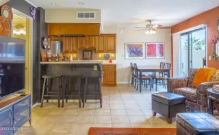 Photo #6: 6644983 Listing