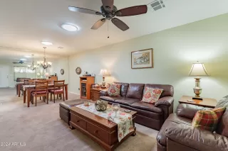 Photo #3: 6645136 Listing