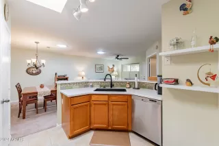 Photo #6: 6645136 Listing