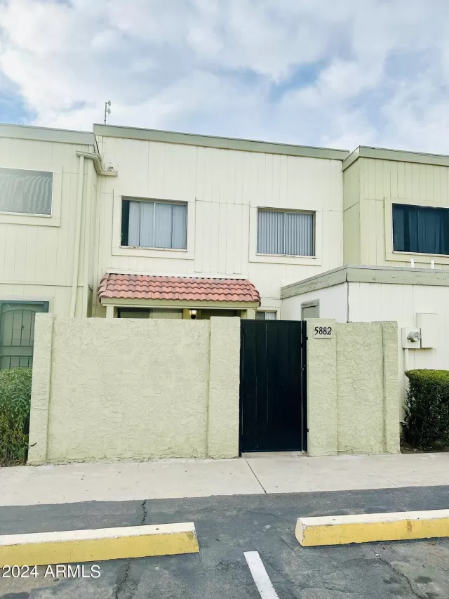 MLS: 6645246 Condo For Sale
