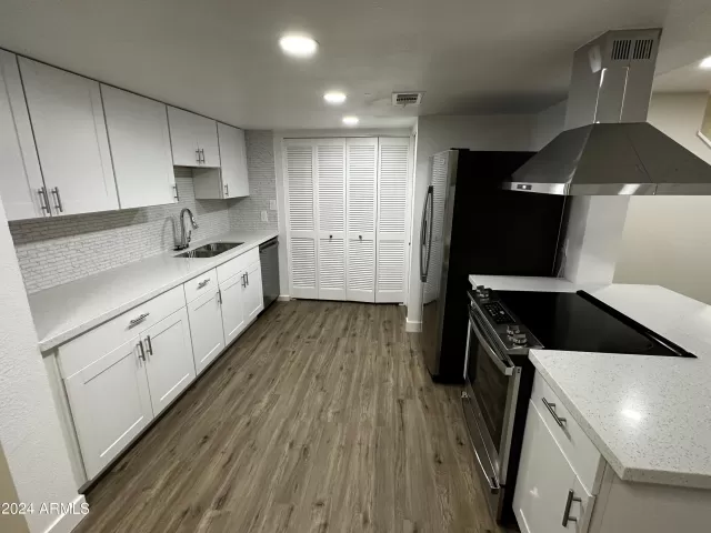 MLS: 6645298 Condo For Sale