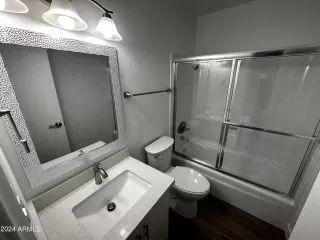 Photo #4: 6645298 Listing 