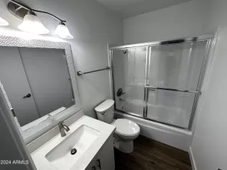 Photo #5: 6645298 Listing 