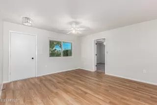 Photo #3: 6645379 Listing