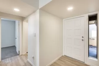 Photo #4: 6645497 Listing